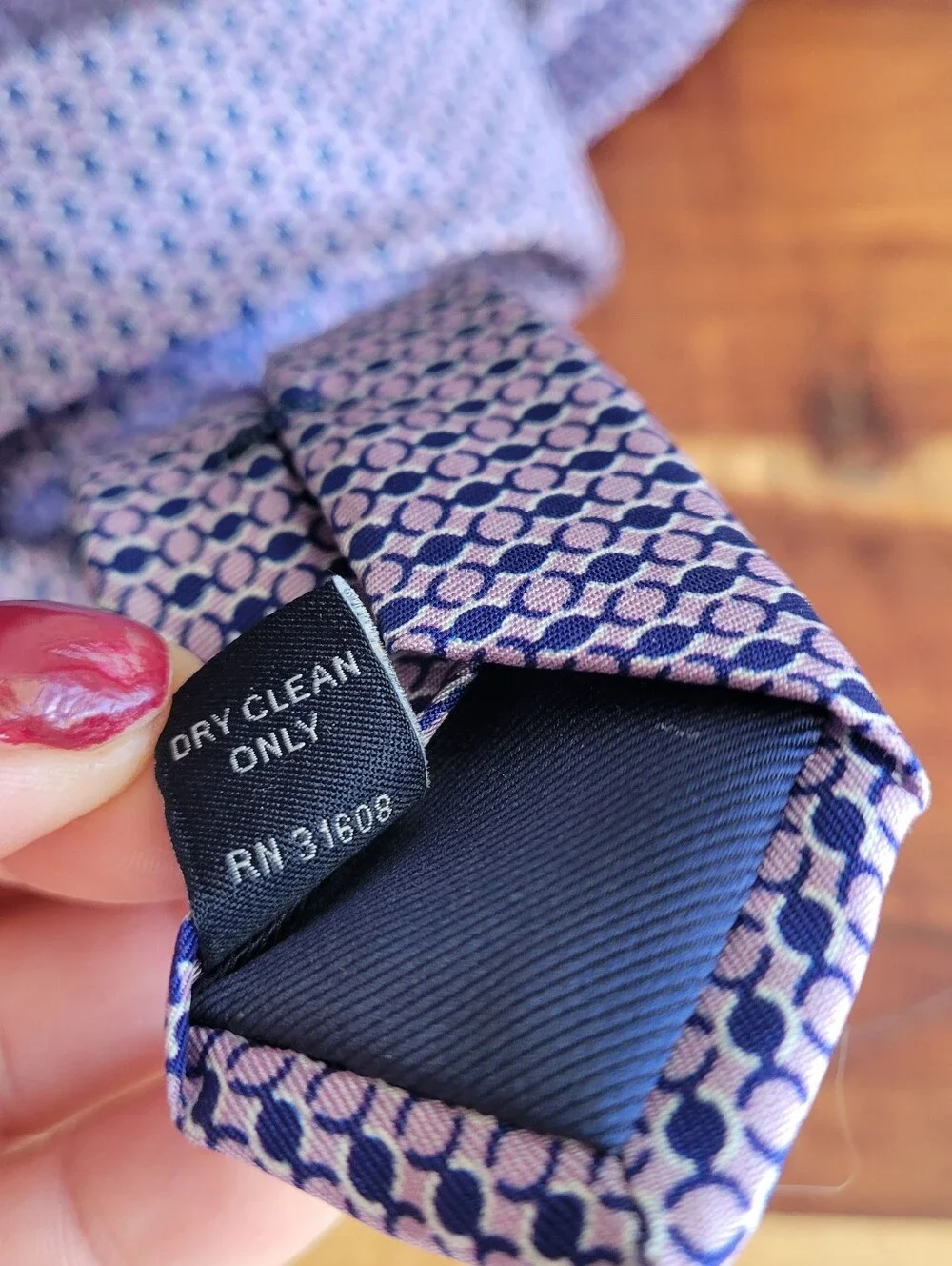 Jos. A. Bank 100% Silk Purple White Blue Circular Pattern Classic Tie
